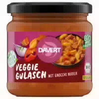 Veggie Gulasch mit Gnocchi Nudeln
