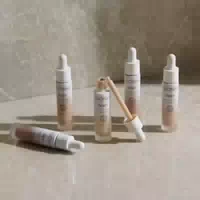 Dewy Foundation Drops Illuminating Foundation in Drops 004 Fair
