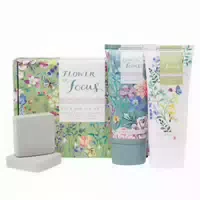Heathcote & Ivory Flower Of Focus Top To Toe Set Lavendel Orange Rosmarin