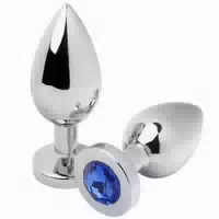 Metal Hard Analplug mit Blauem Diamanten