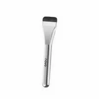 Novo Streak Free Line Shape Foundation Brush 1pc