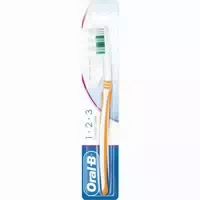 Oral B Classic Care Medium