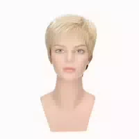 Perücke Kylie Von Trendhair In Hell Sandblond, Nacken Dunkler 1 St