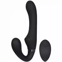 Sinful Sinful Ferngesteuerter Strap On Dildo für Paare 21,2 cm Schwarz