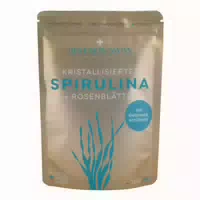 Kristallisiertes Spirulina mit Rosenblätter