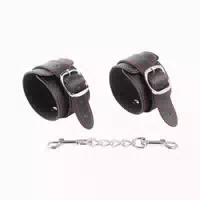 Viatrix Strict Leather Red Lining Wrist Restraints 1 St
